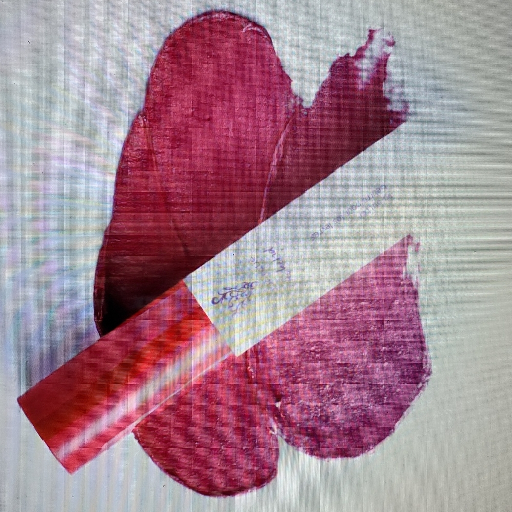 FINAL PRICE NEW LIP BUTTER
